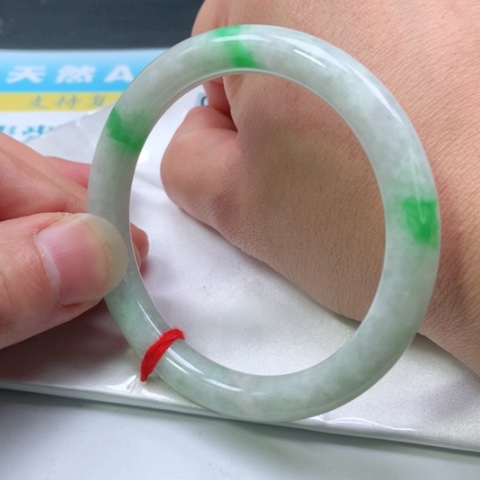 翡翠手镯未镶嵌0133号