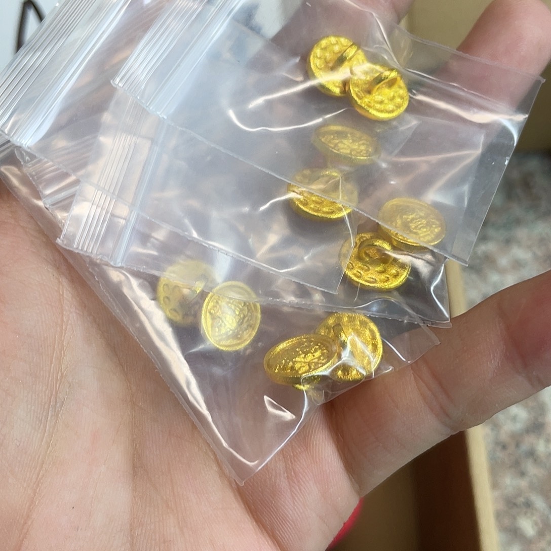 洋****聚酯纤维黄财压襟扣5包