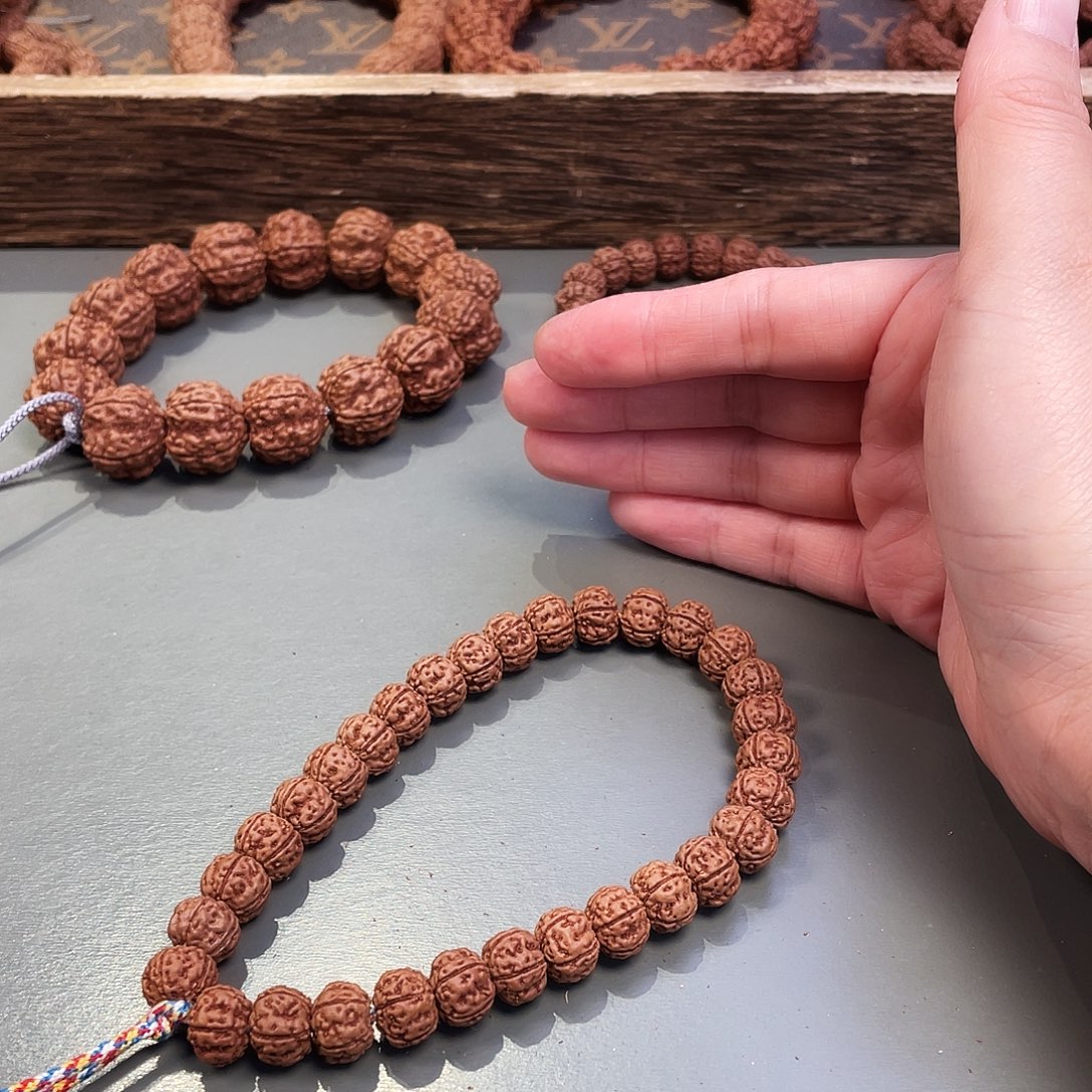 蝎****金刚菩提吊坠老树王11➕手持