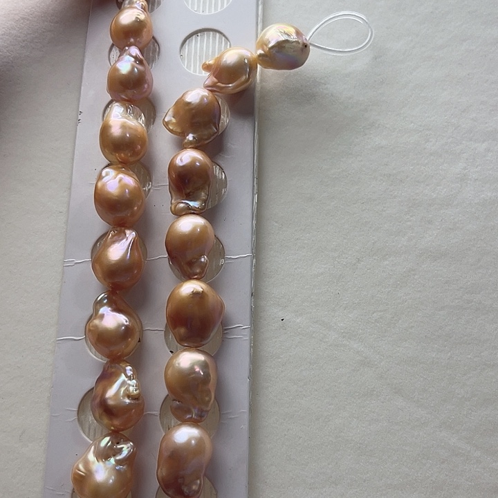 淡水珍珠颈饰银S925镶嵌阳****布