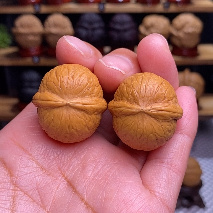 文玩核桃吊坠晶玉13