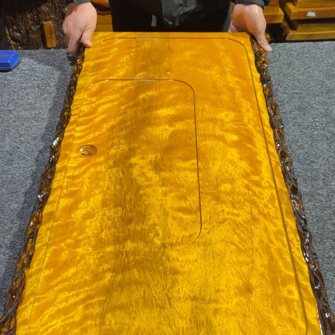 壹***壹缅甸大叶金丝楠实木茶盘