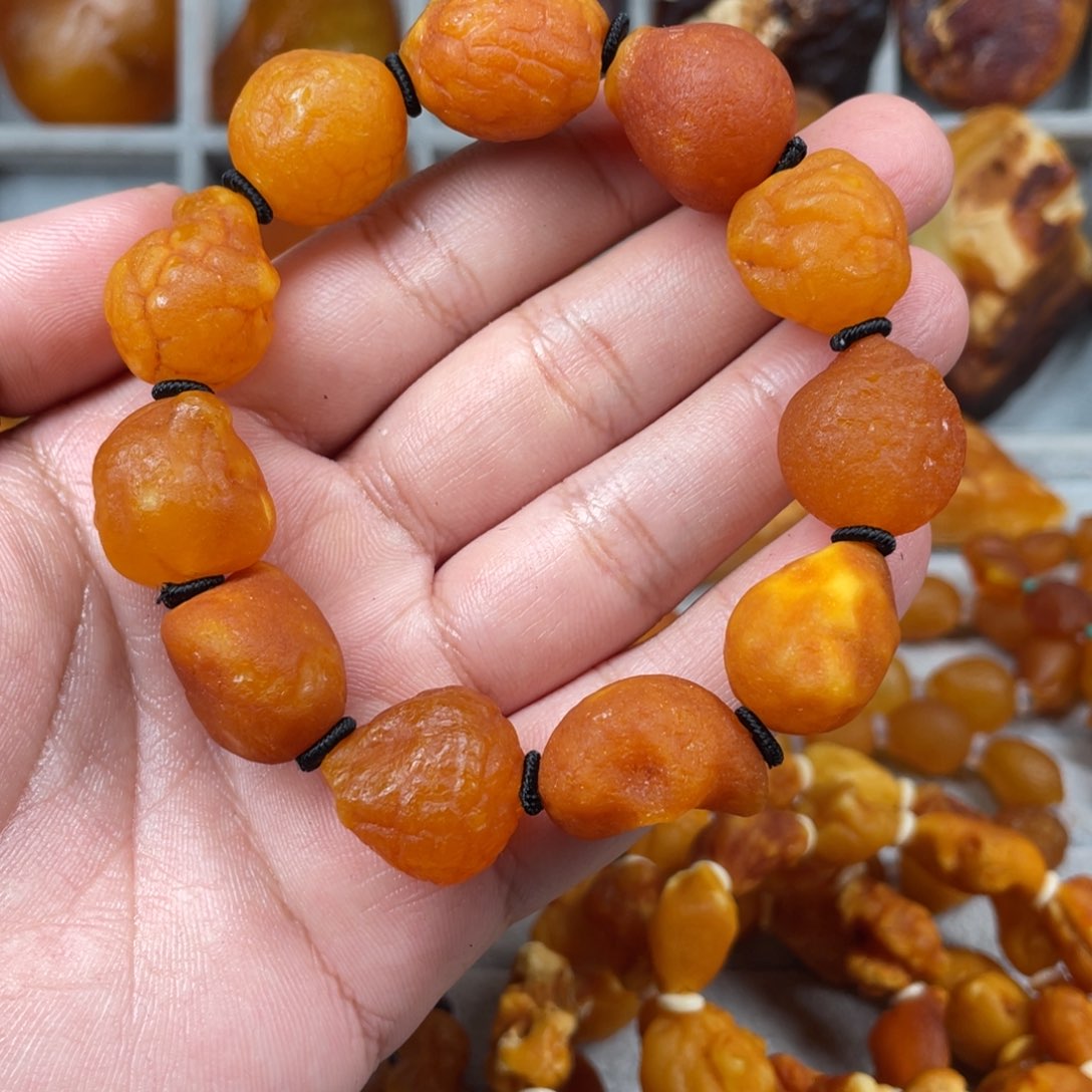 琥珀珠宝奇石未镶嵌