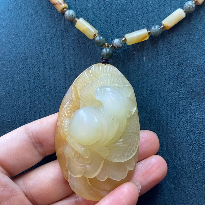 【闪购商品】蛇纹石玉吊坠未镶嵌