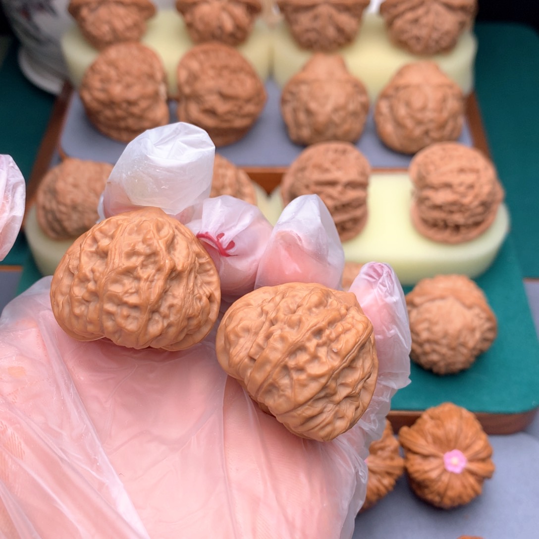 文玩核桃吊坠文玩核桃门头沟元宝34