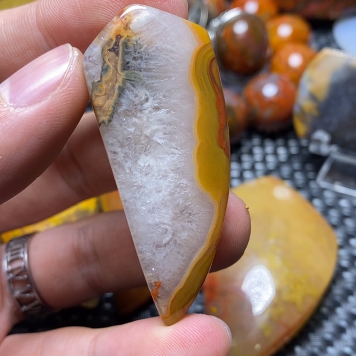 玛瑙/玉髓颈饰未镶嵌