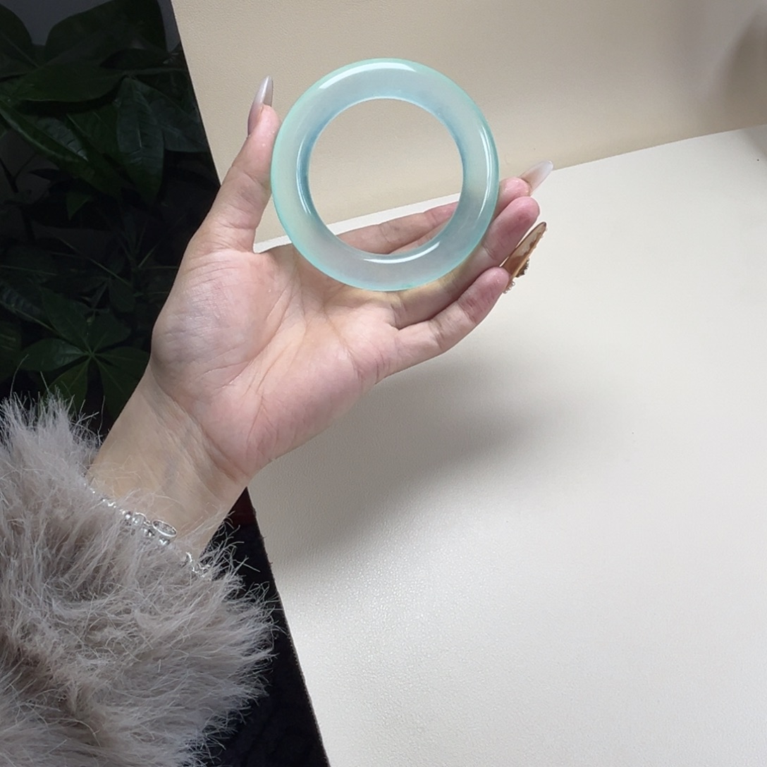 棋***力玉时尚飘花手镯57其克力