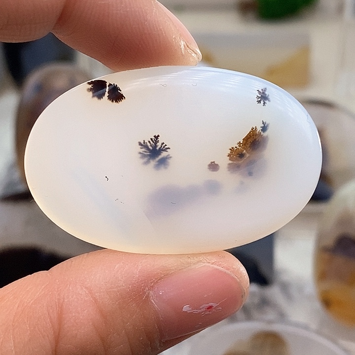 玛瑙/玉髓颈饰未镶嵌