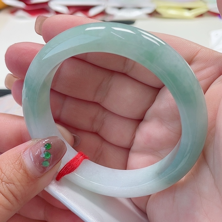 翡翠手镯未镶嵌缅甸翡翠手镯56圈