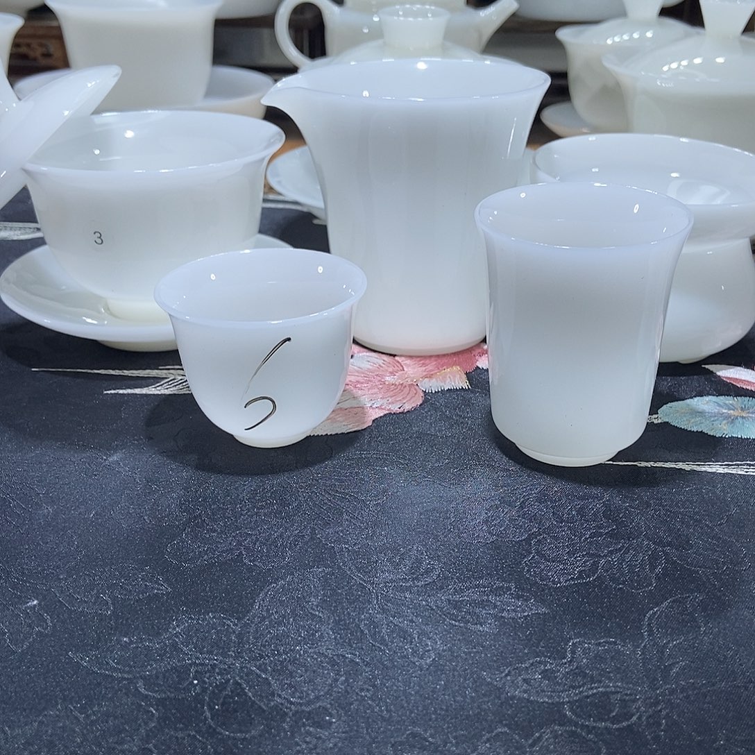 你在那里上班吗现在你不在家是我在贵阳