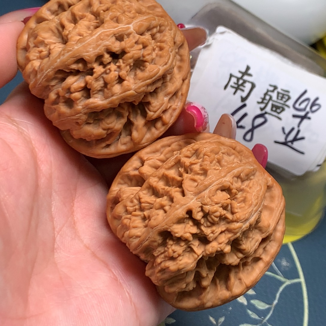 文玩核桃把件47-10741-8