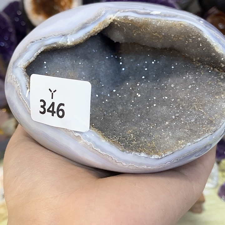 未镶嵌水晶大型摆件（非配饰）