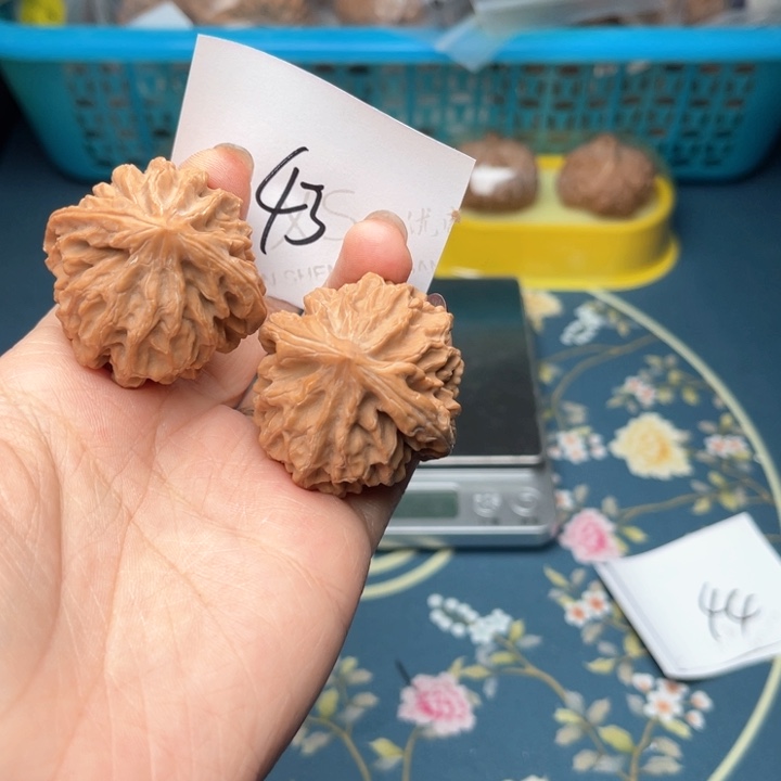 文玩核桃把件38龙门涧