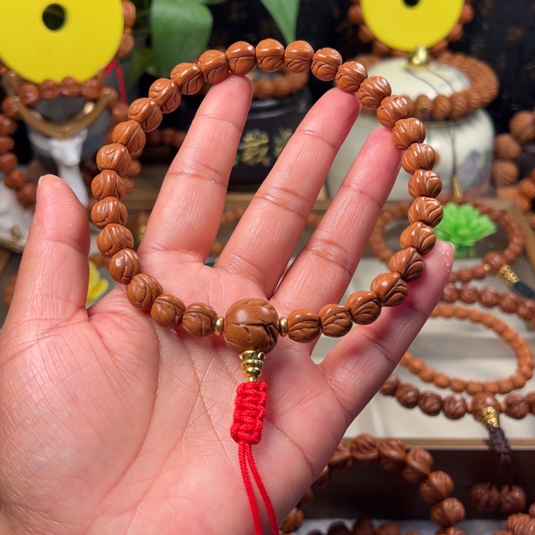 ᝰ***ꪝ吊坠桃核玉龙脊手持双圈10