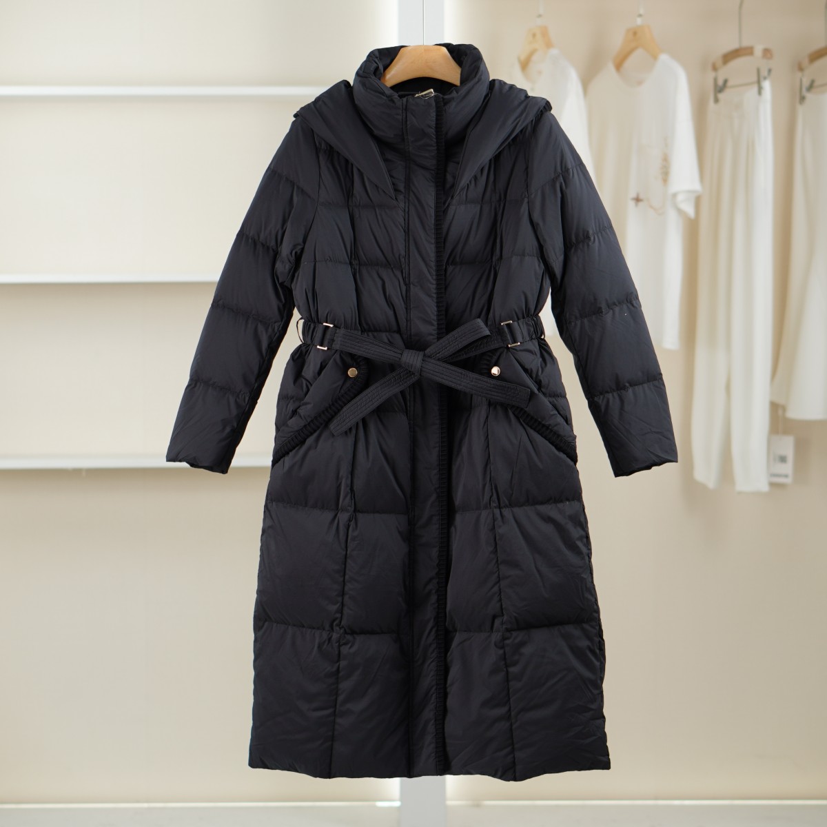 麦迪尚品【芭】5120570 秋冬保暖厚长款收腰简约羽绒服品牌女装