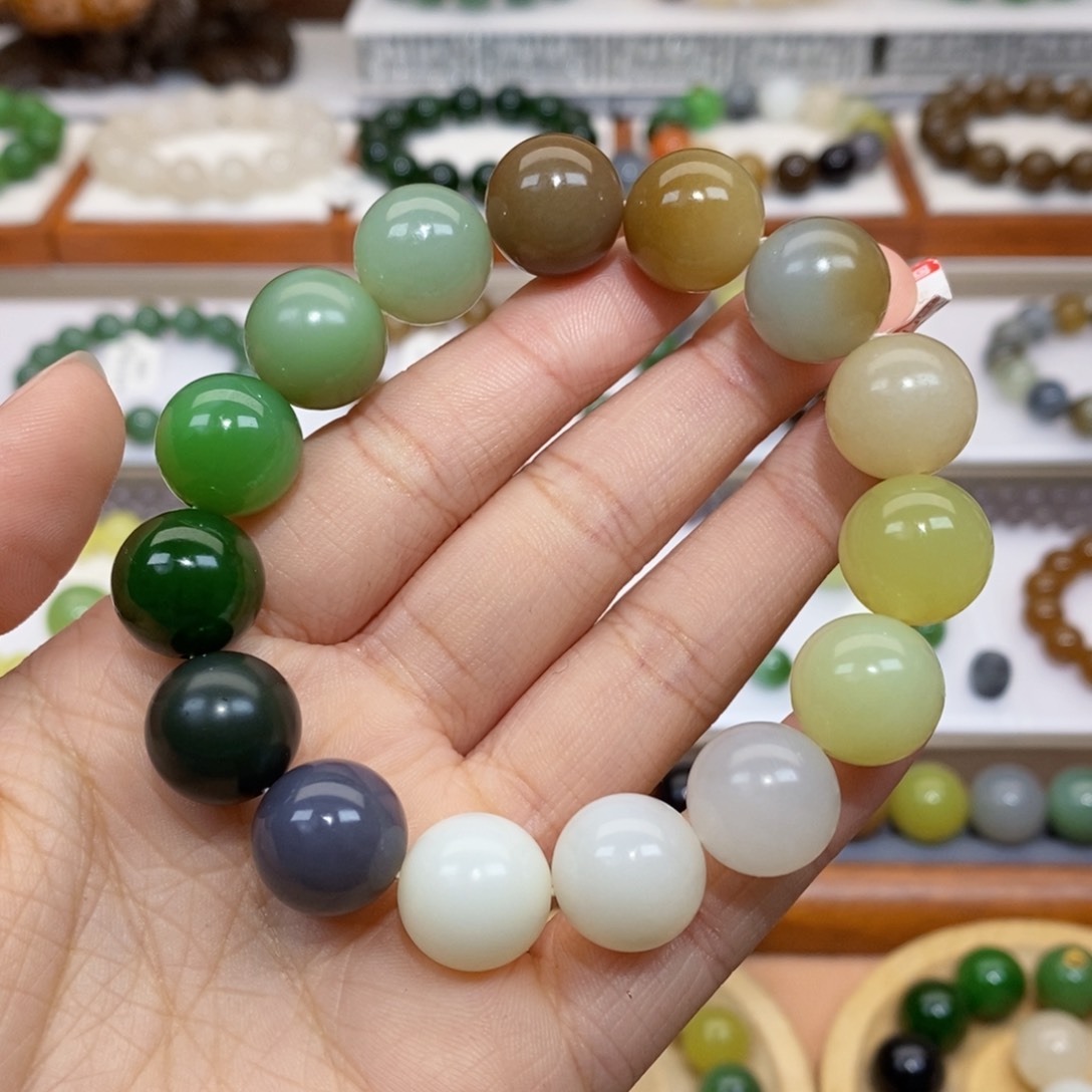 和田玉手串未镶嵌