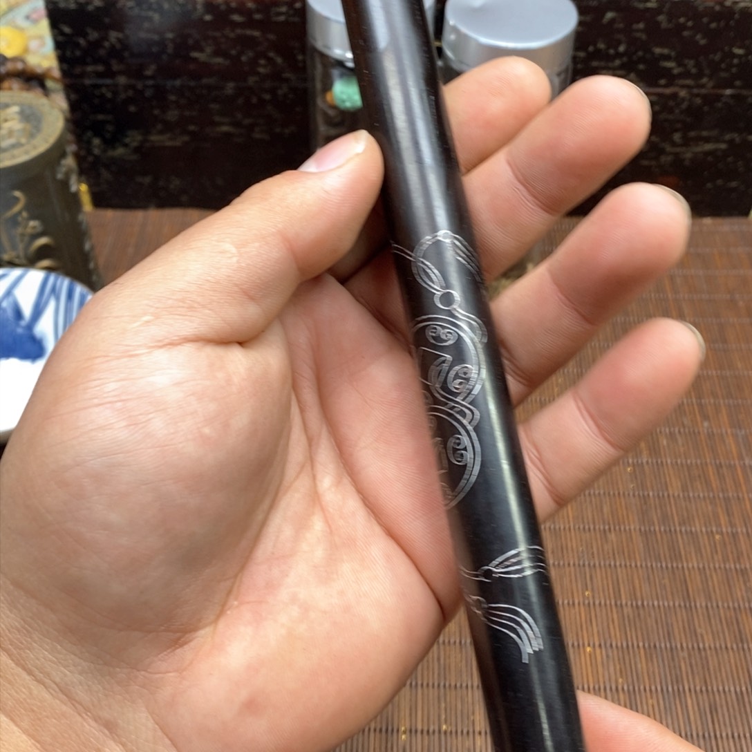 大叶紫檀（黑酸枝木类）