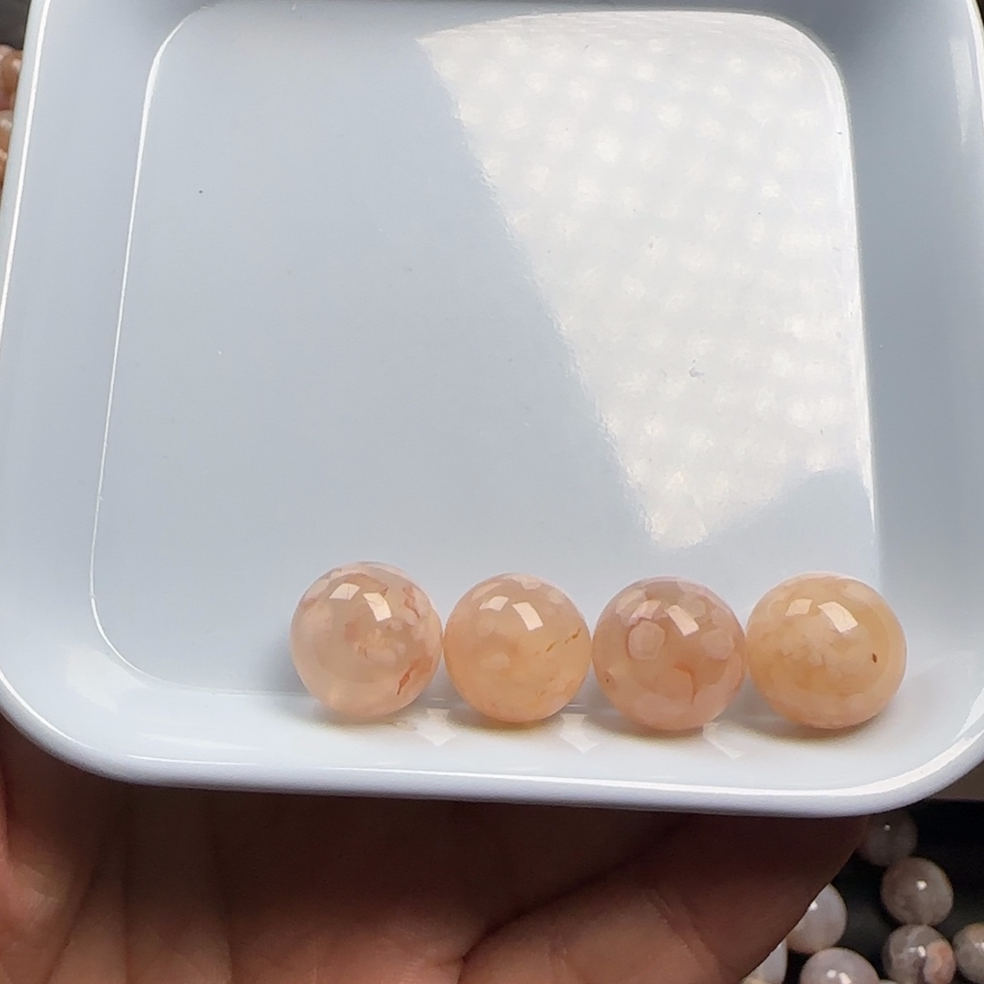 未镶嵌玛瑙/玉髓珠宝半成品暴****?