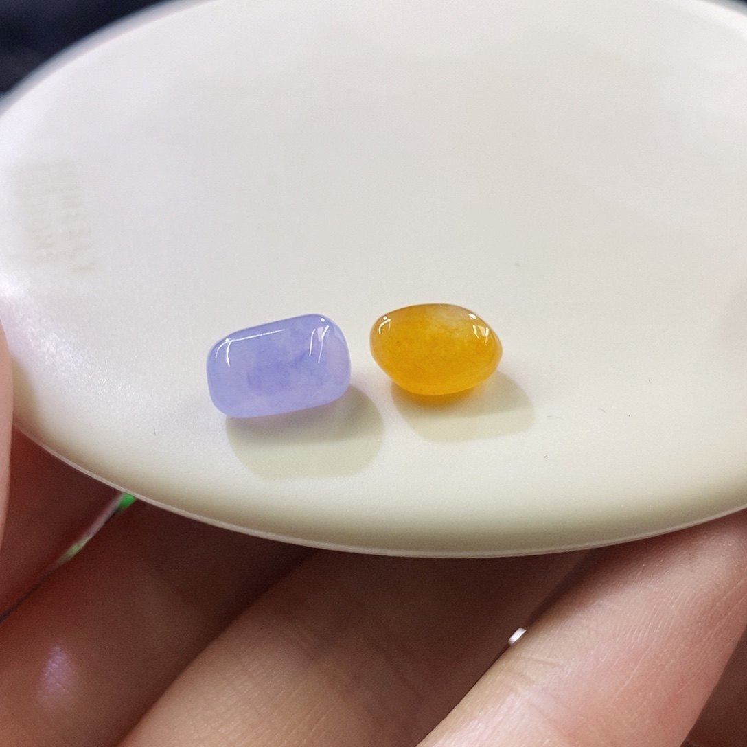 翡翠未镶嵌挂件随行