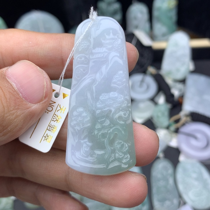 翡翠吊坠(不含链)未镶嵌