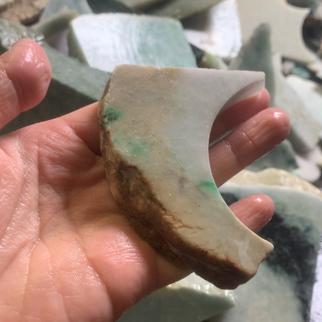 翡翠颈饰未镶嵌缅甸翡翠