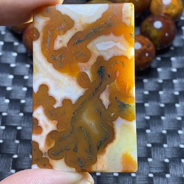 玛瑙/玉髓颈饰未镶嵌石*