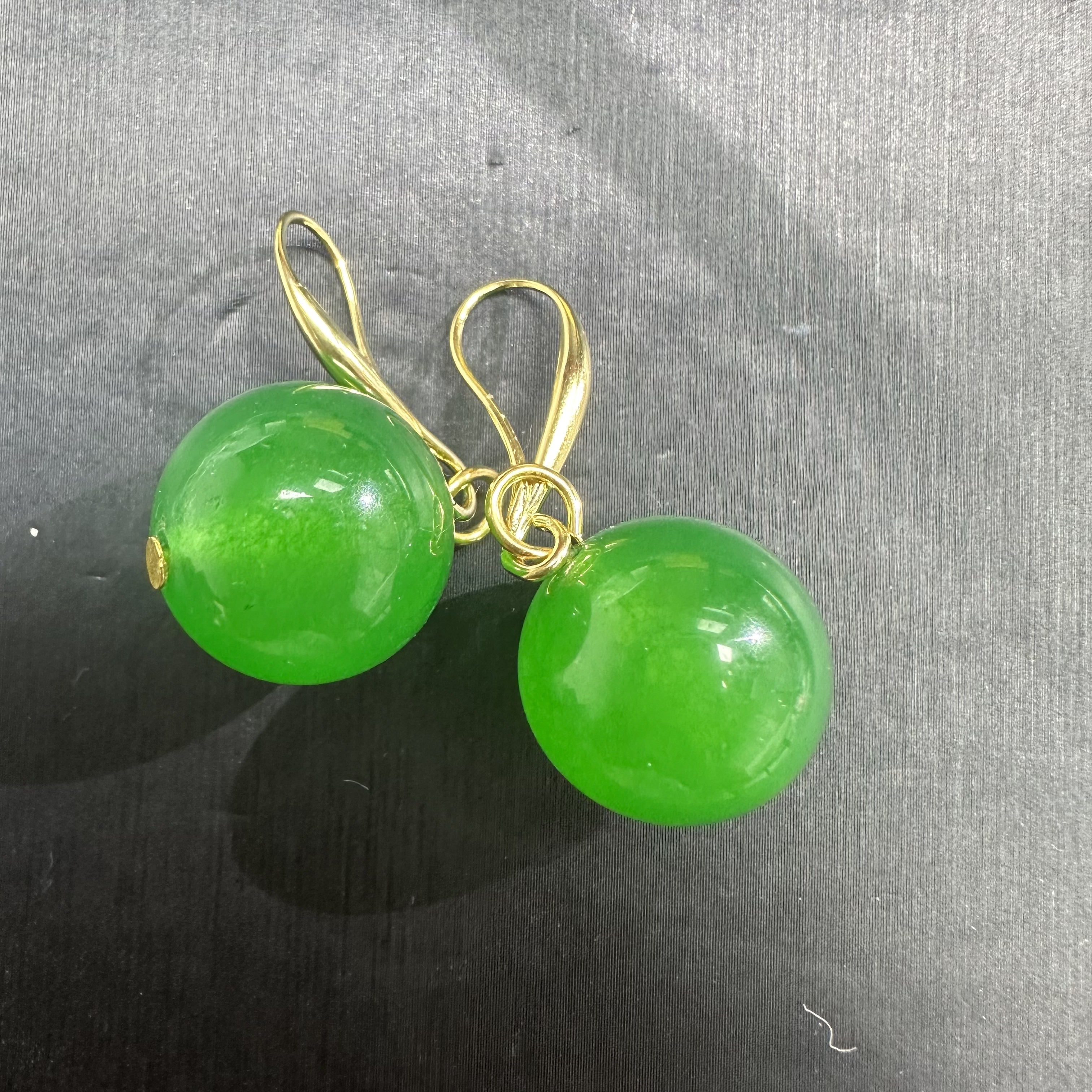 满绿翡翠球球耳饰H102