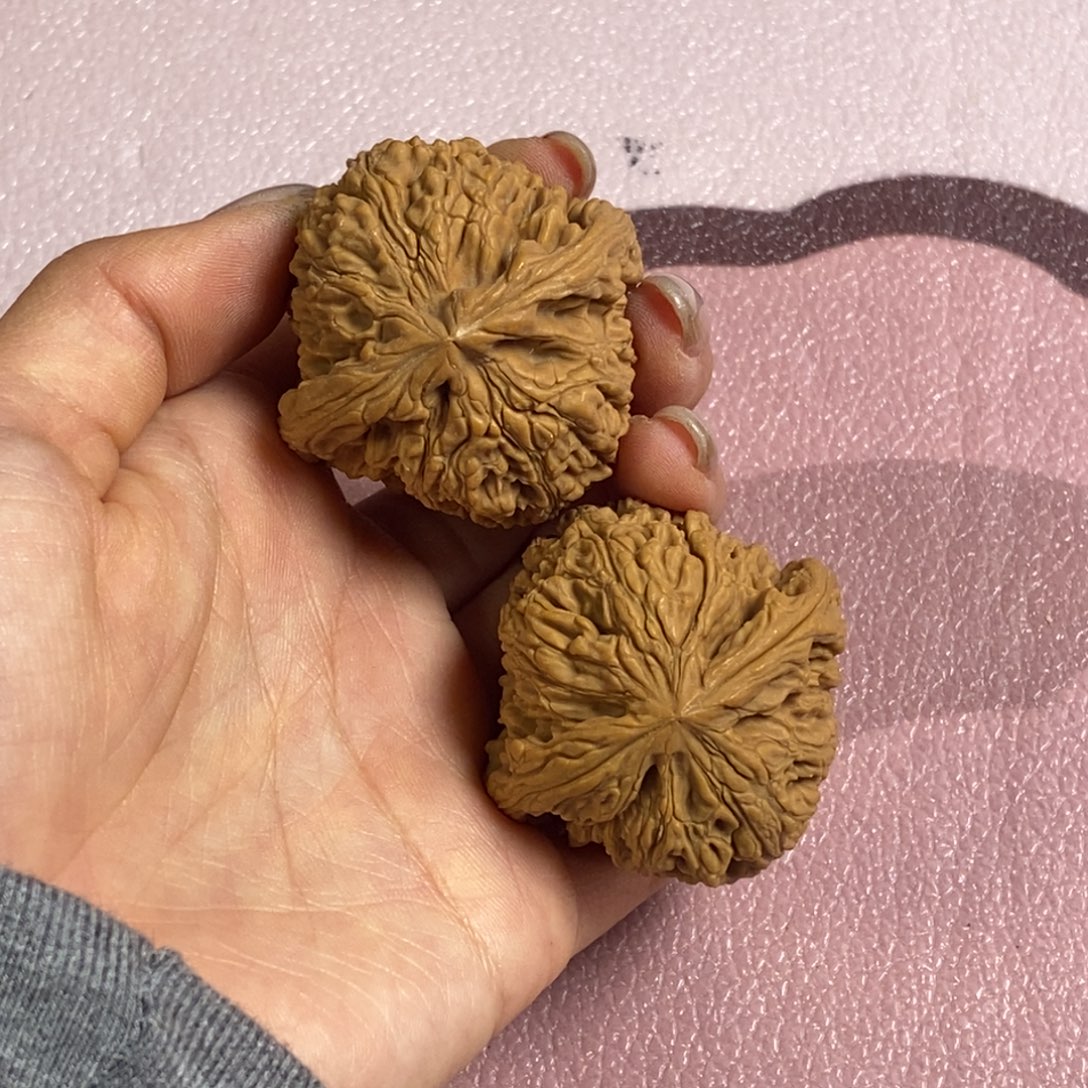 吊坠文玩核桃41南疆石黄68