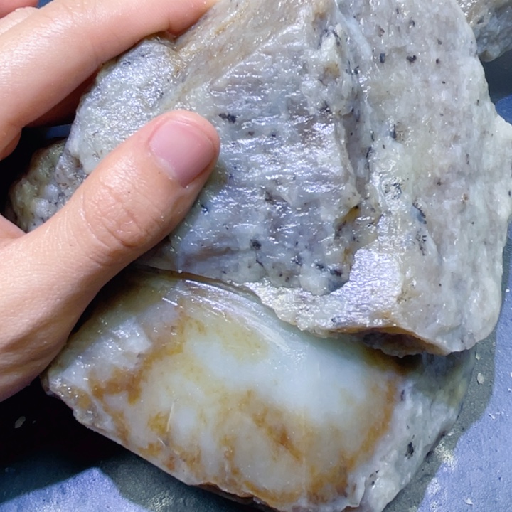 田***师和田玉未镶嵌珠宝半成品