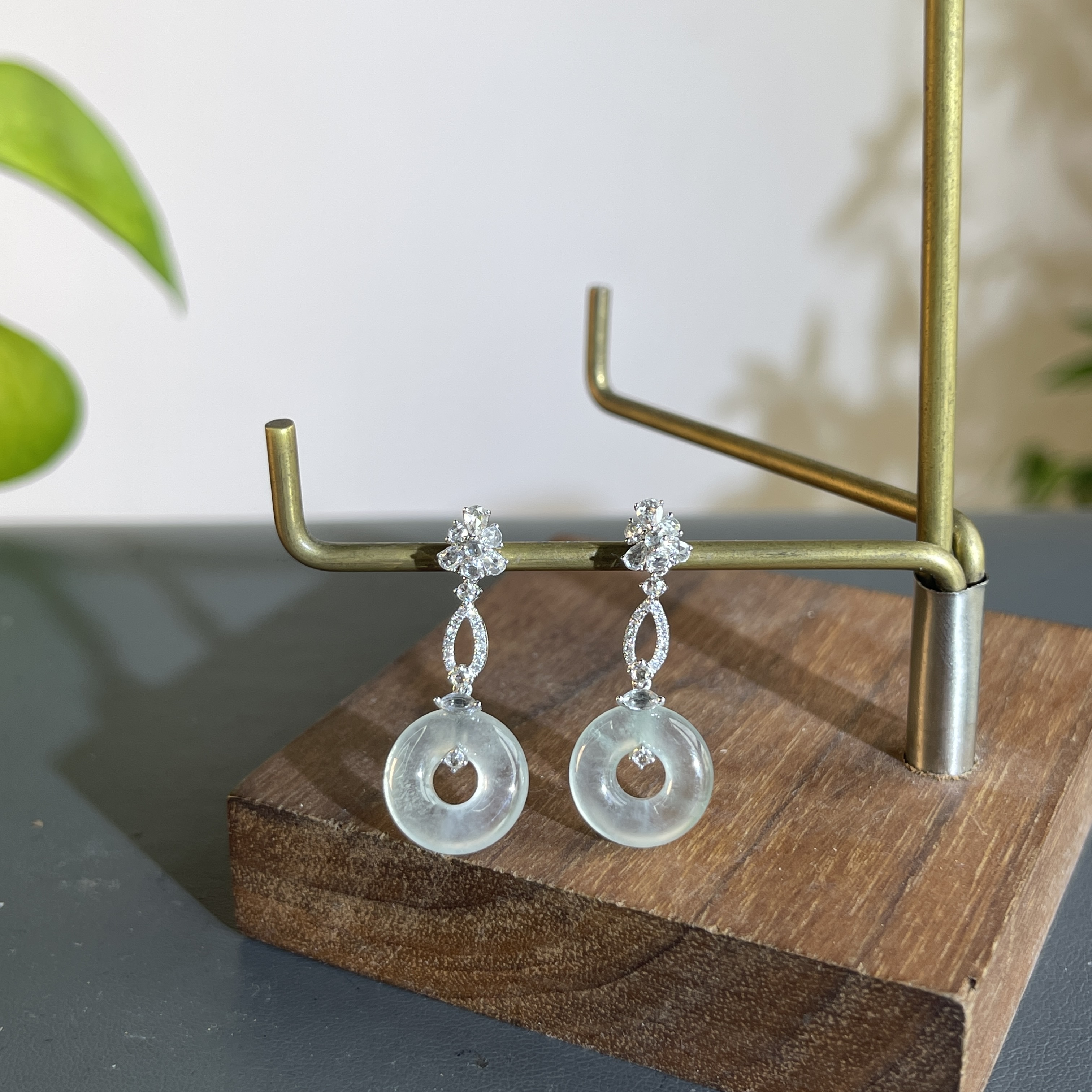 JTW23-183 天然缅甸A货翡翠 18K含钻镶嵌耳饰一对