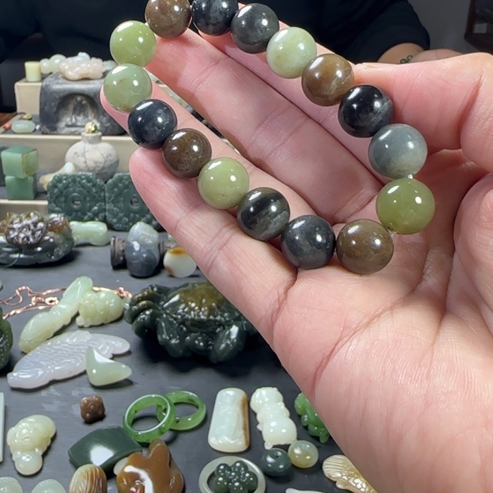 和田玉未镶嵌颈饰福利