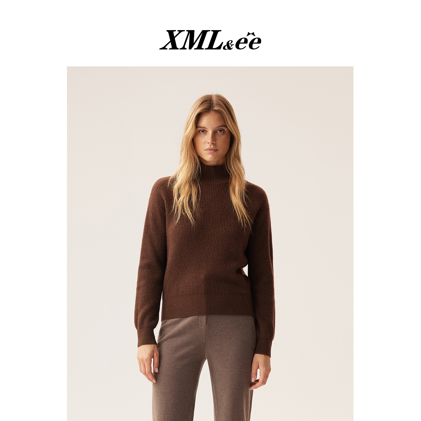 XMLee艾米尔 深咖色100%山羊绒圆领长袖针织毛衫 X444R5822