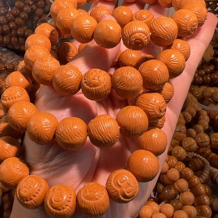 14左右拉布布手串