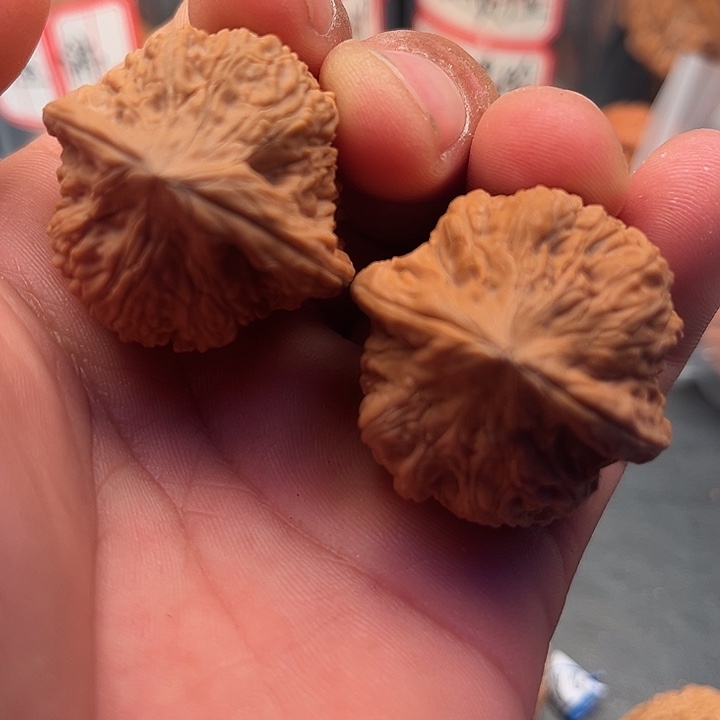 文玩核桃把件靠山王37