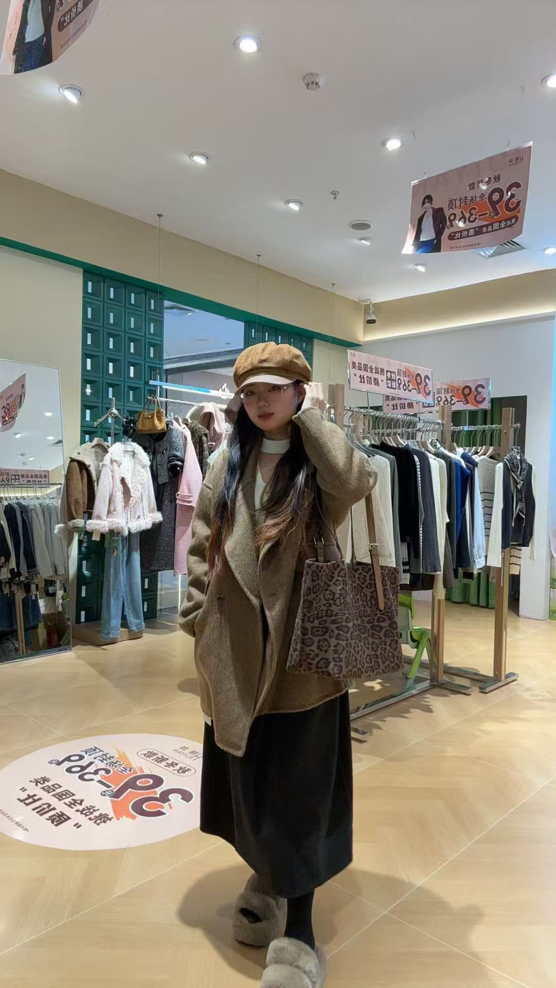 2025中长款羊毛大衣复古老钱风咖色外套