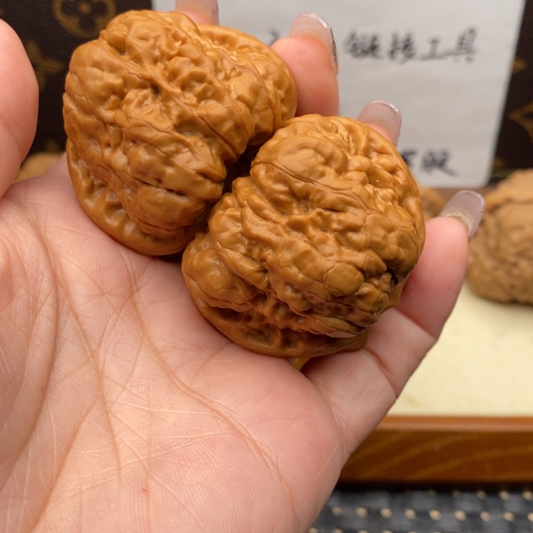 文玩核桃把件赵**.边43左右