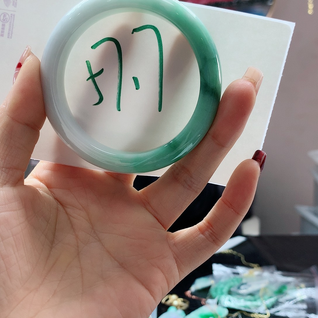 【闪购商品】翡翠手镯未镶嵌，