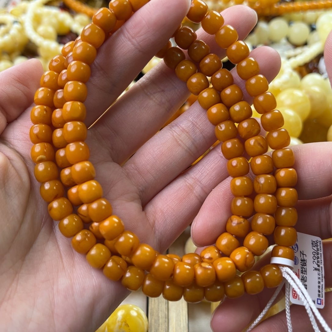 琥珀珠宝奇石未镶嵌