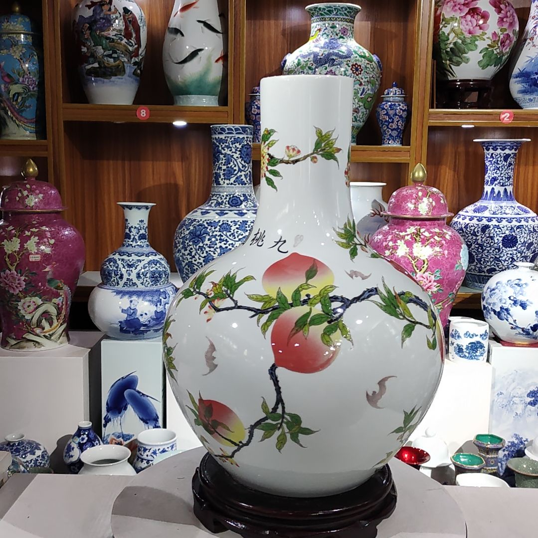 瓶君*景德镇陶瓷九桃瓶