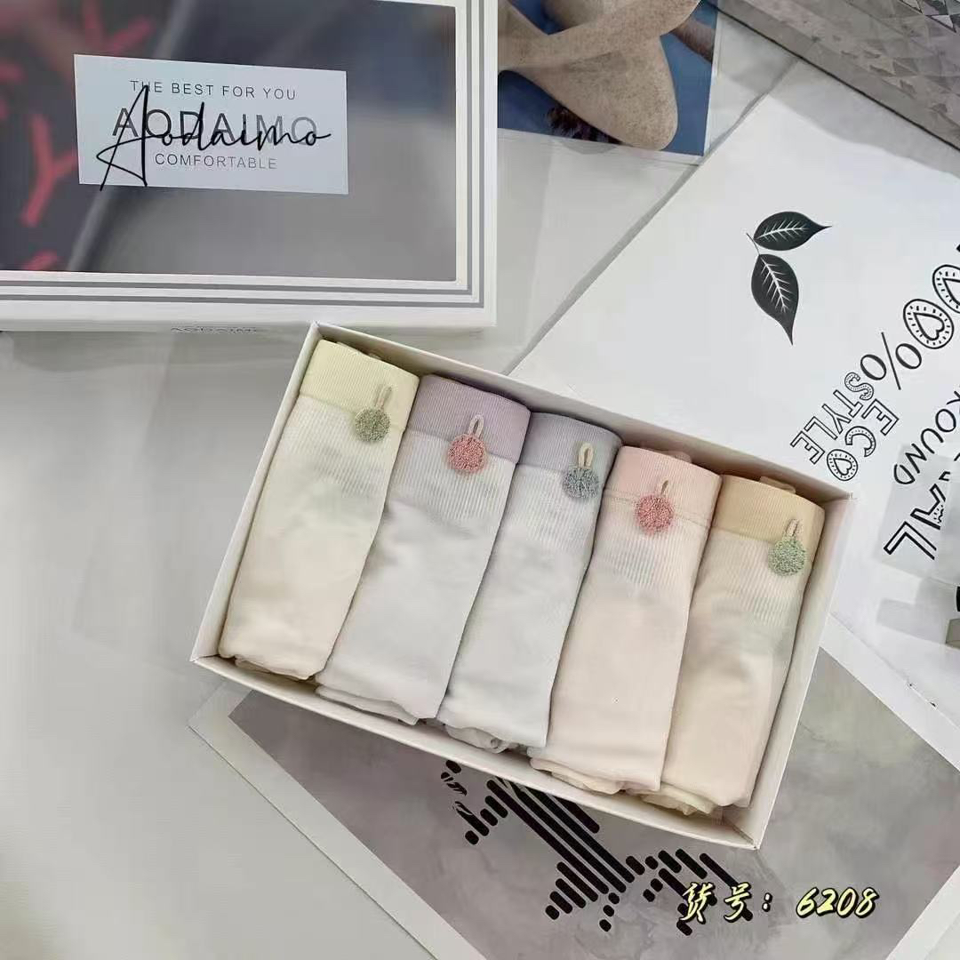 6208轻薄柔软少女版甜美可爱风女士三角透气内裤短裤