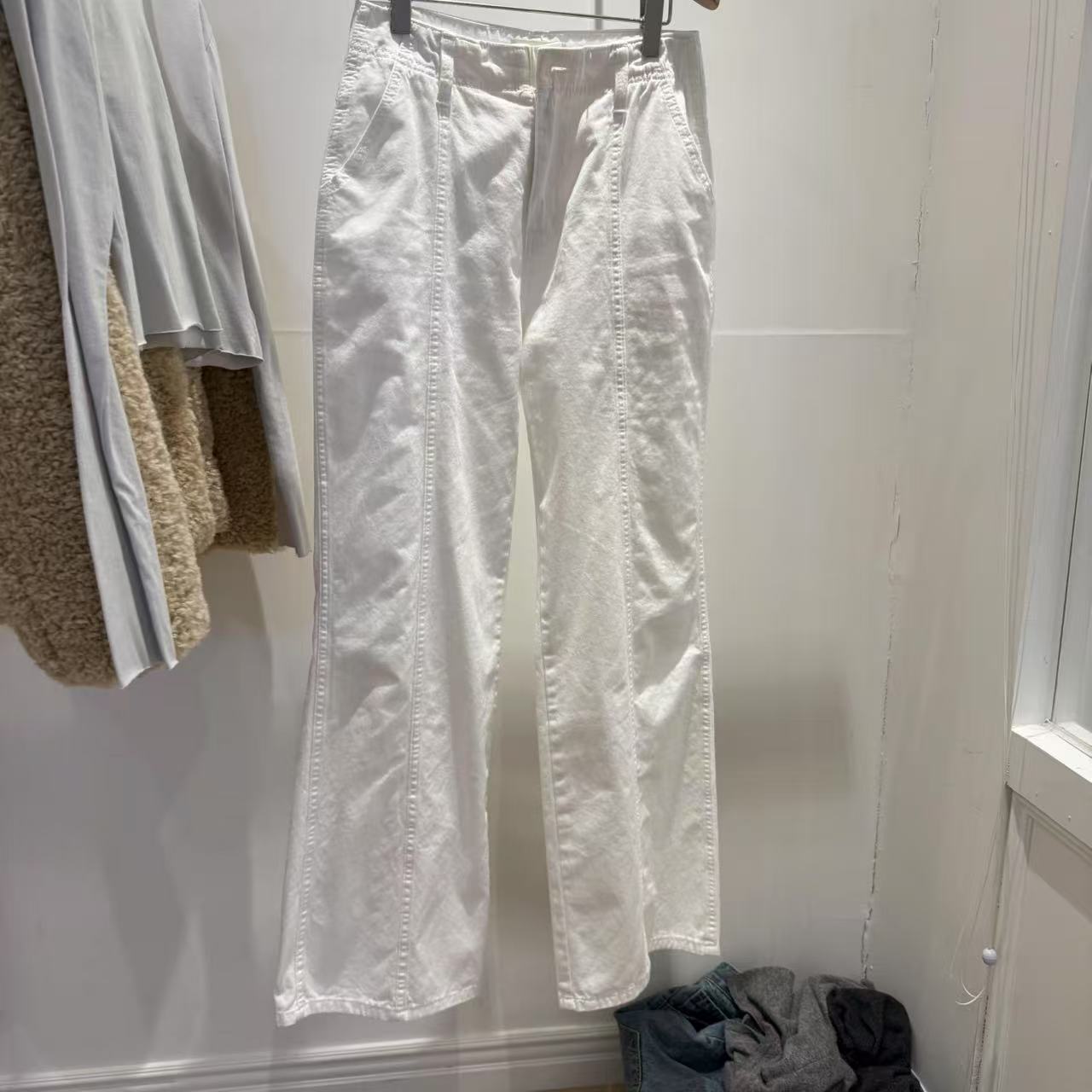 韩国东大门蔬菜家白色小裤子只有S码