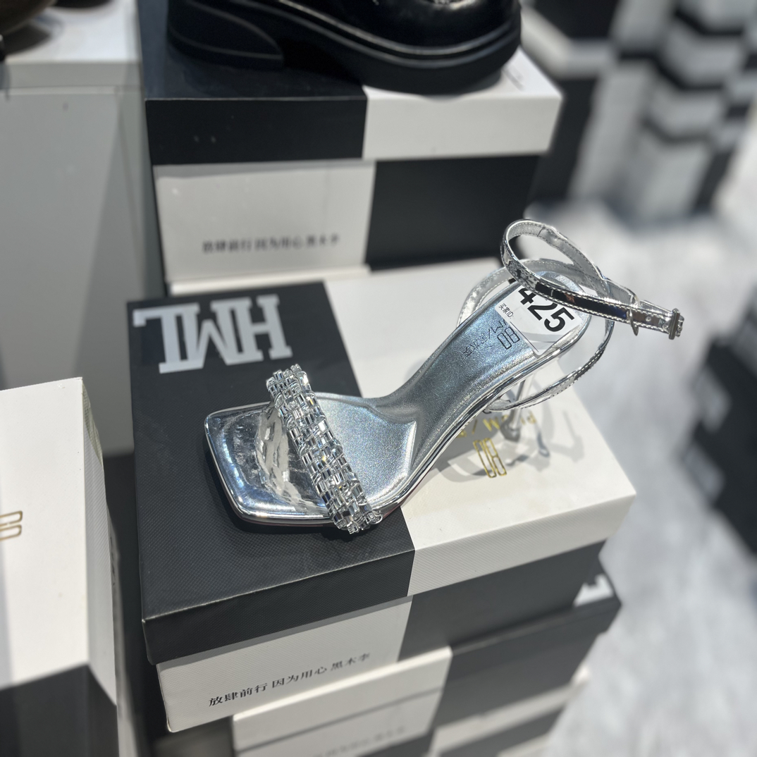 黑木李特价盲盒两双不退不换