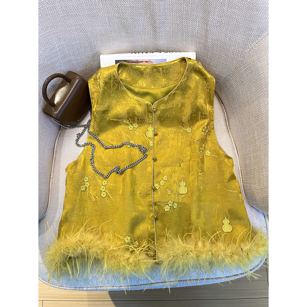 欧洲站2025年秋新款新中式老钱风高级感拼百搭气质马甲女叠穿砍肩