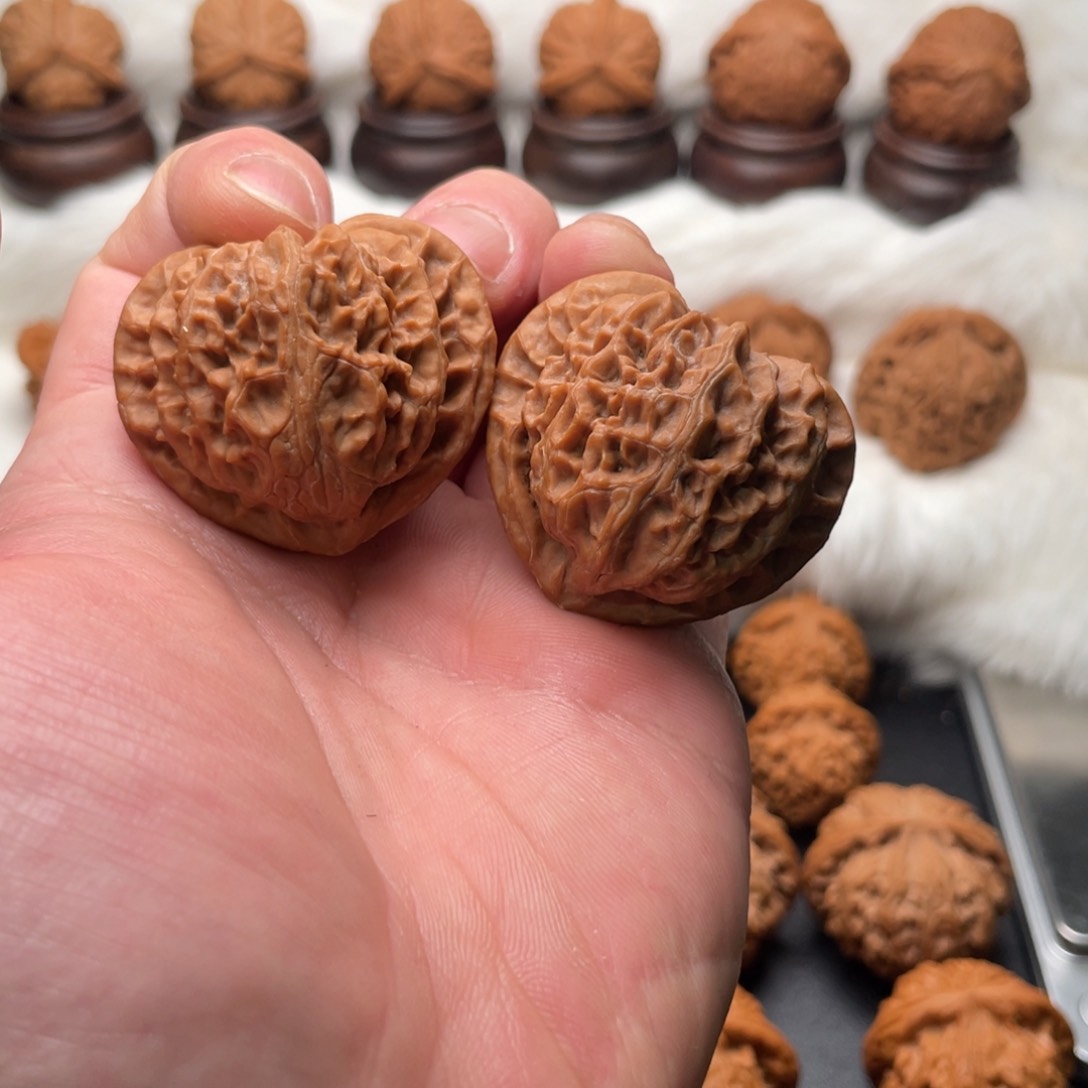 文玩核桃吊坠宫灯