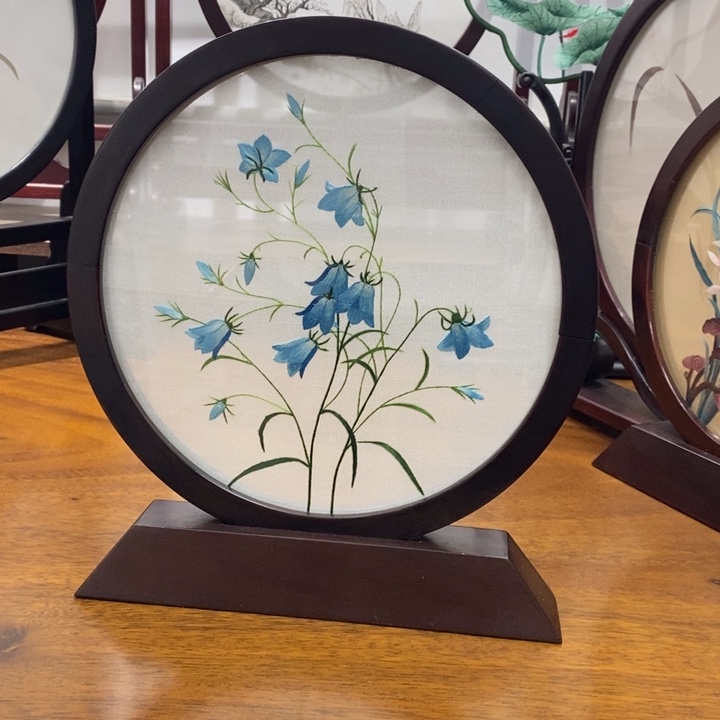 织绣纯手工制作风铃草