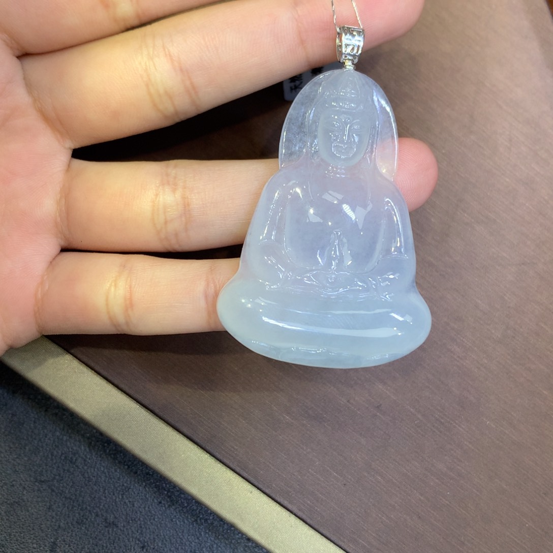 翡翠18K金镶嵌颈饰翡翠