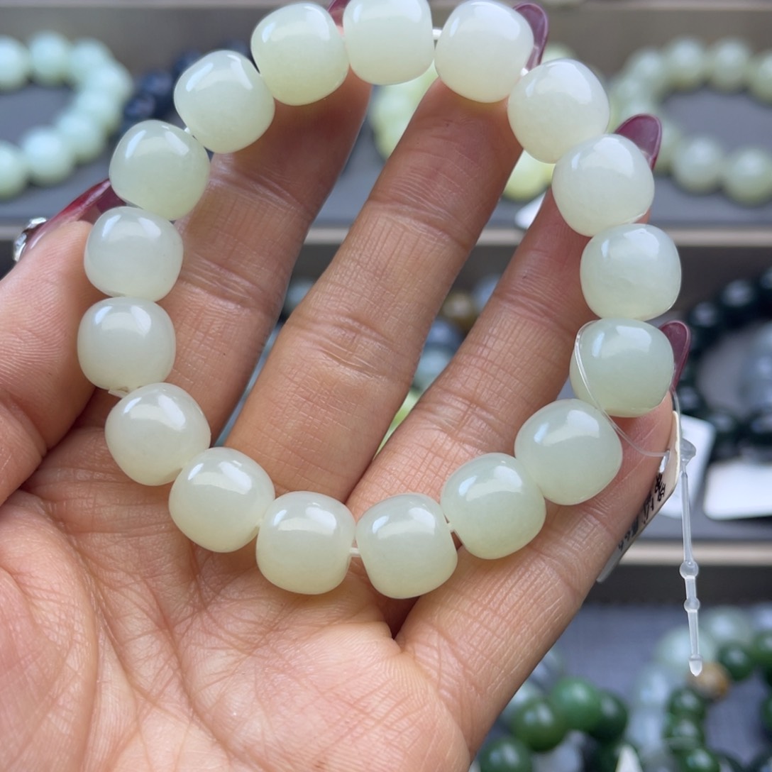 和田玉手链未镶嵌