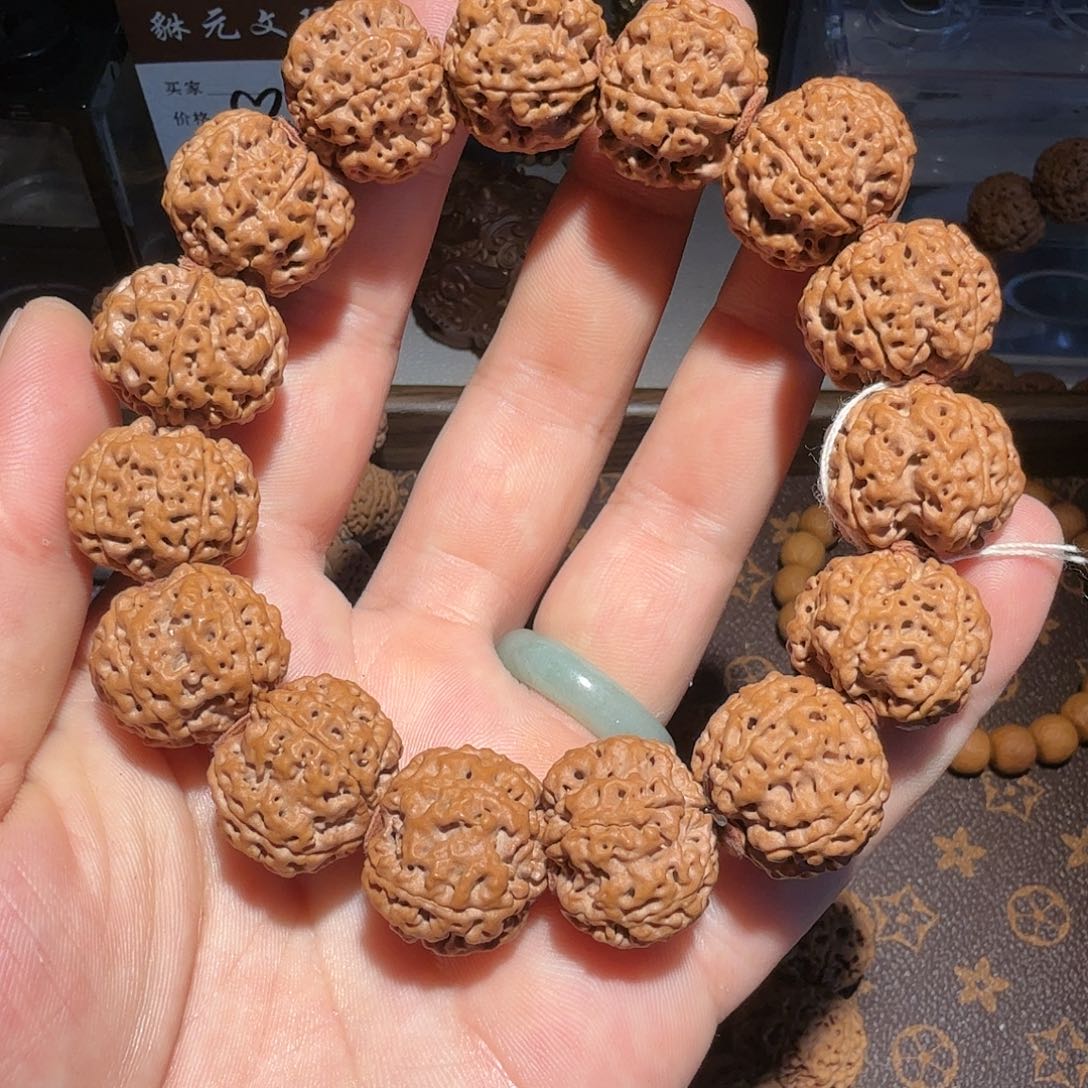 金刚菩提手串爆肉双龙21尺