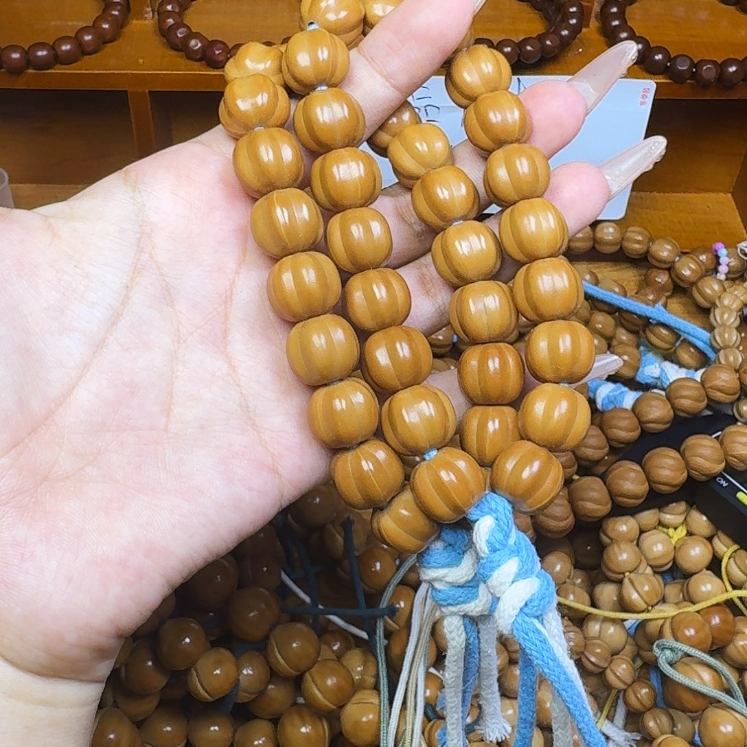 猴头核桃吊坠咕噜