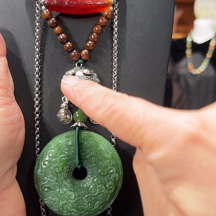 颈饰未镶嵌和田玉